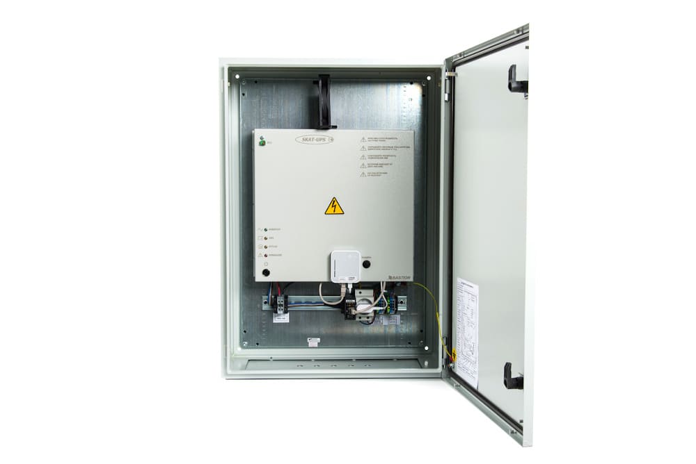SKAT-SMART-UPS_1000-IP65-SNMP-Wi_Fi-2